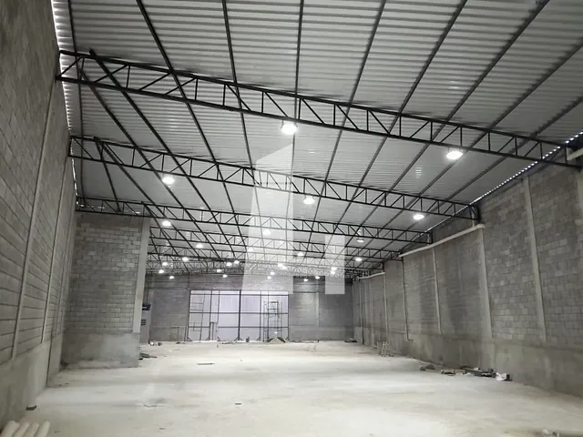 Galpão / Barracão com 1000m², para alugar, no bairro Jardim Presidente Dutra em Guarulhos