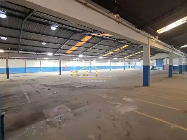 Galpão / Barracão com 3328m², para alugar, no bairro Vila Leopoldina em São Paulo