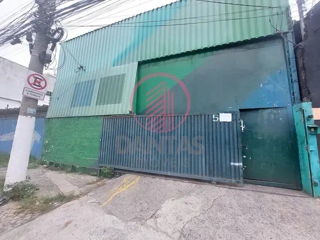 Galpão / Barracão com 300m², para alugar, no bairro Presidente Altino em Osasco