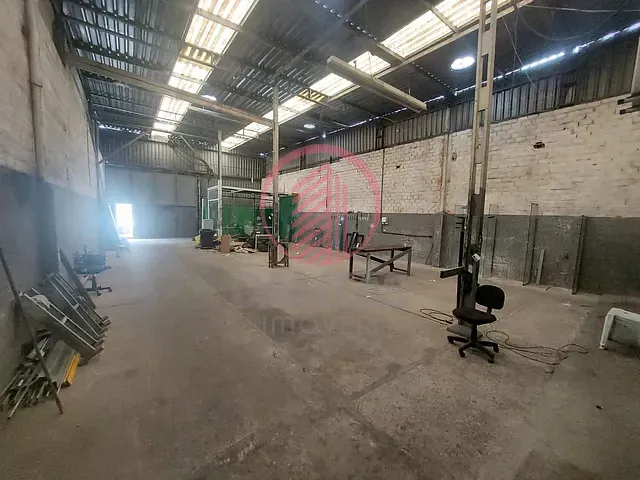 Galpão / Barracão com 300m², para alugar, no bairro Presidente Altino em Osasco