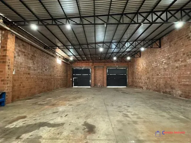 Galpão / Barracão com 600m², para alugar, no bairro Jardim Alvorada em Três Lagoas