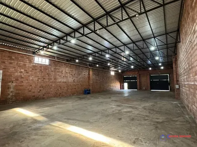Galpão / Barracão com 600m², para alugar, no bairro Jardim Alvorada em Três Lagoas
