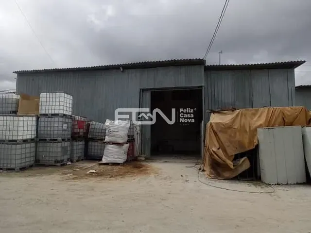 Galpão / Barracão com 600m², para alugar, no bairro Palmeiras  em Camaçari
