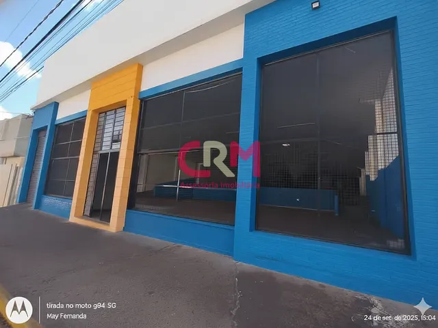 Galpão / Barracão com 1452m², para alugar, no bairro Centro em Taquaritinga