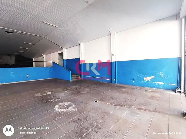 Galpão / Barracão com 1452m², para alugar, no bairro Centro em Taquaritinga