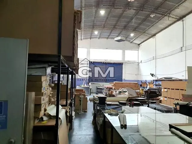 Galpão / Barracão com 471m², à venda, no bairro Jardim Independência em Ribeirão Preto