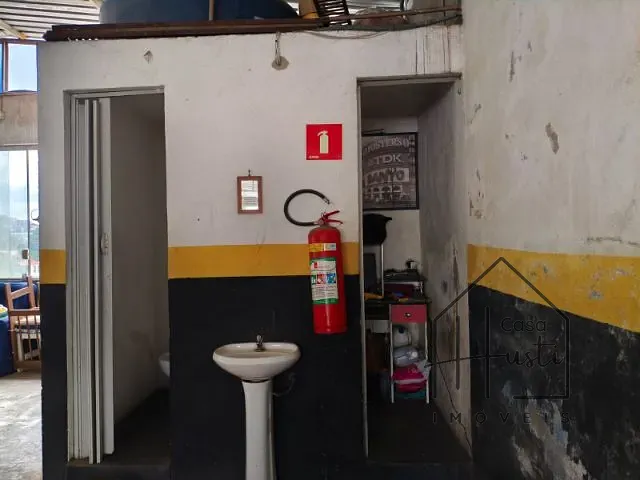 Galpão / Barracão com 360m², à venda, no bairro Centro em Embu das Artes
