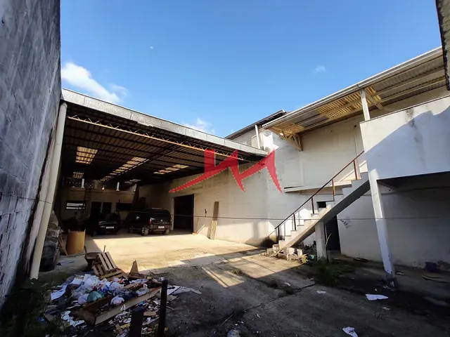 Galpão / Barracão com 1200m², à venda, no bairro Guaxindiba em São Gonçalo