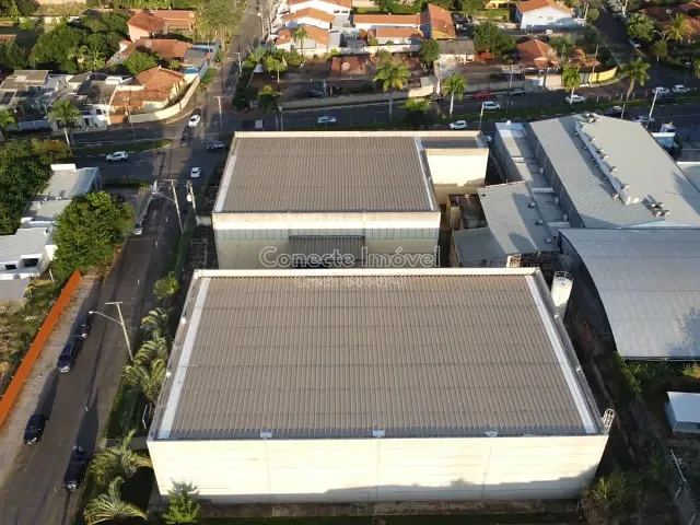 Galpão / Barracão com 4099m², à venda, no bairro Loteamento Capotuna em Jaguariúna