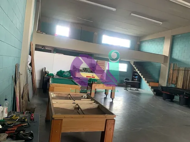 Galpão / Barracão com 185m², para alugar, no bairro Vila Osasco em Osasco
