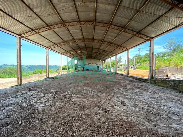 Galpão / Barracão com 5000m², para alugar, no bairro Área Rural de Itapeva em Itapeva