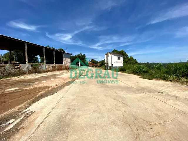 Galpão / Barracão com 5000m², para alugar, no bairro Área Rural de Itapeva em Itapeva