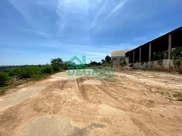 Galpão / Barracão com 5000m², para alugar, no bairro Área Rural de Itapeva em Itapeva