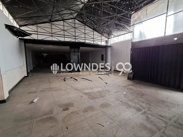 Galpão / Barracão com 500m², à venda ou para alugar, no bairro Vila Valqueire em Rio de Janeiro