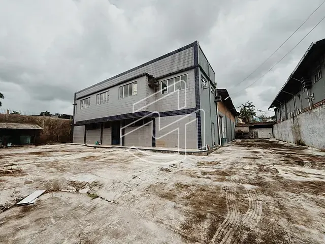 Galpão / Barracão com 1886m², para alugar, no bairro Centro em Ananindeua