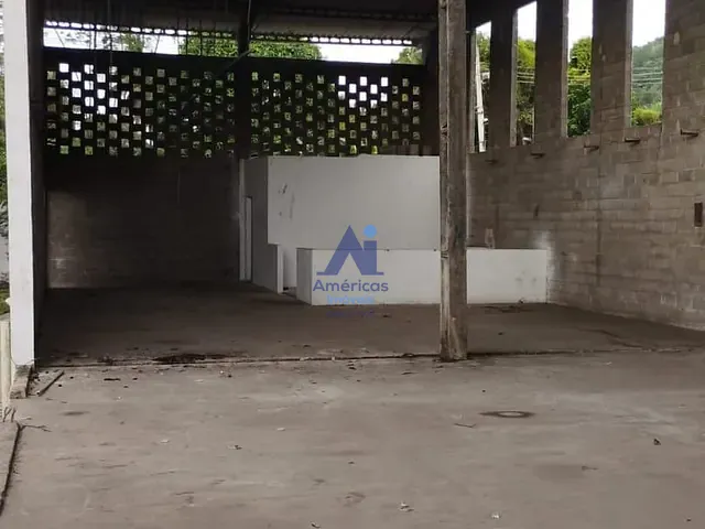 Galpão / Barracão para alugar, no bairro Bangu em Rio de Janeiro