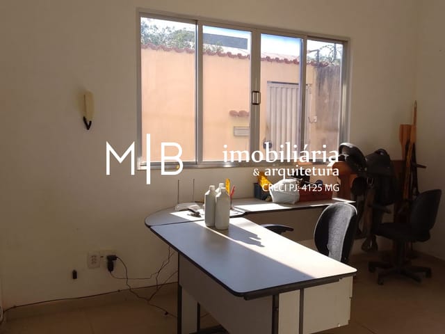 Galpão / Barracão com 500m² 3 quartos e 3 banheiros, para alugar, no bairro DISTRITO INDUSTRIAL  em ITAMARATI DE MINAS 