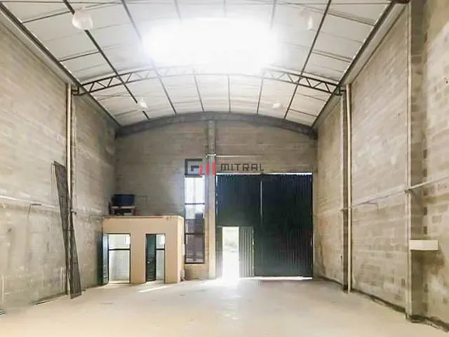 Galpão / Barracão com 250m², à venda, no bairro Indústrias Leves em Londrina