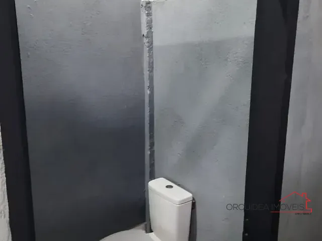 Galpão / Barracão com 200m², para alugar, no bairro Vila Brasilina em São Paulo