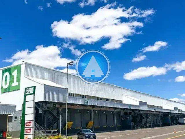 Galpão / Barracão com 1412m², para alugar, no bairro Distrito de Humildes em Feira de Santana