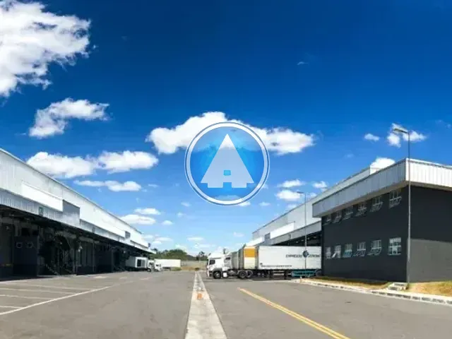 Galpão / Barracão com 1412m², para alugar, no bairro Distrito de Humildes em Feira de Santana