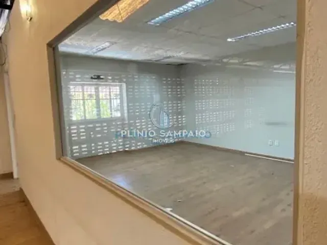 Galpão / Barracão com 432m², para alugar, no bairro Santa Mônica em Vila Velha