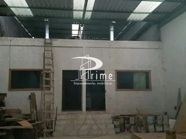 Galpão / Barracão com 1200m², à venda, no bairro Bom Retiro em São Gonçalo