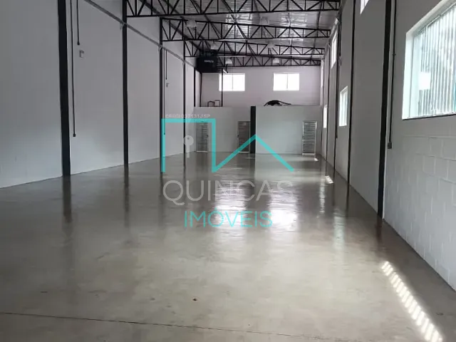 Galpão / Barracão com 1420m², para alugar, no bairro Medeiros em Jundiaí