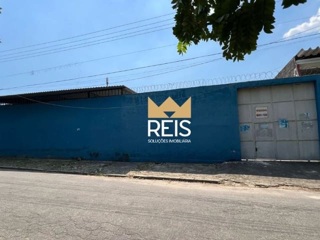 Galpão / Barracão com 980m², à venda, no bairro Senador Camará em Rio de Janeiro