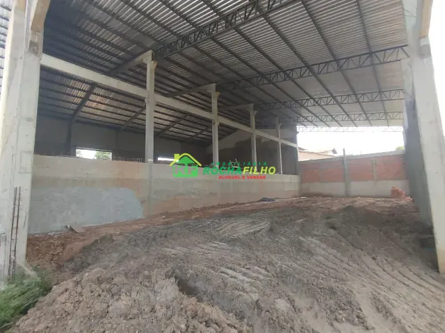 Galpão / Barracão com 960m², para alugar, no bairro Santa Lia em Teresina