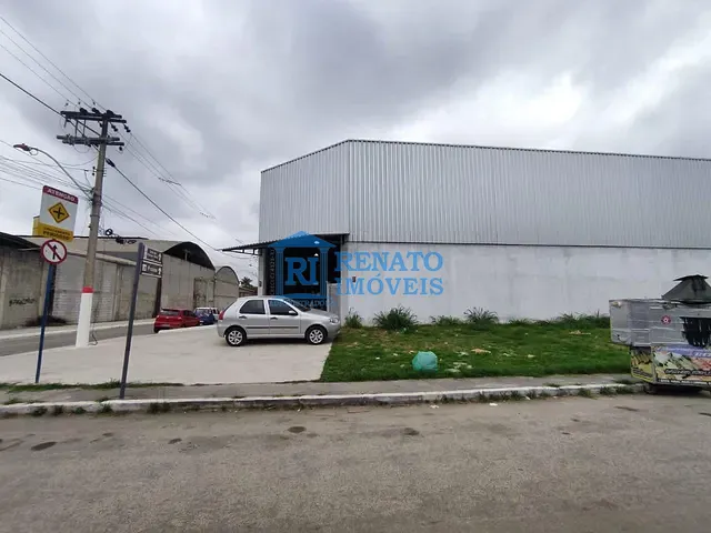Galpão / Barracão com 699m², para alugar, no bairro Itapeba em Maricá