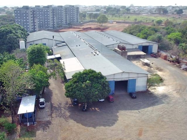 Galpão / Barracão com 4400m², para alugar, no bairro Vila Cidade Morena em Campo Grande