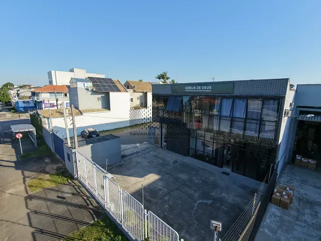 Galpão / Barracão com 1440m², para alugar, no bairro Hauer em Curitiba