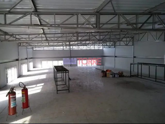 Galpão / Barracão 1 quarto e 3 banheiros, para alugar, no bairro Malhado em Ilhéus