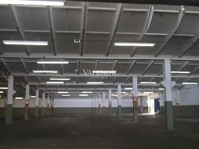 Galpão / Barracão com 1000m², para alugar, no bairro Parque Residencial Eloy Chaves em Jundiaí