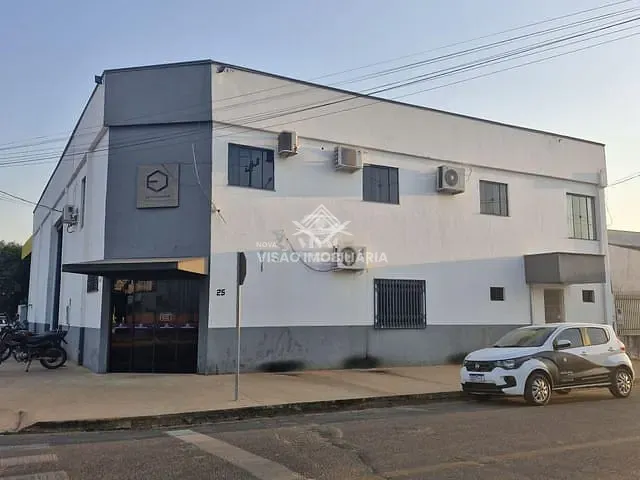 Galpão / Barracão com 480m², para alugar, no bairro Jardim Viena em Sinop