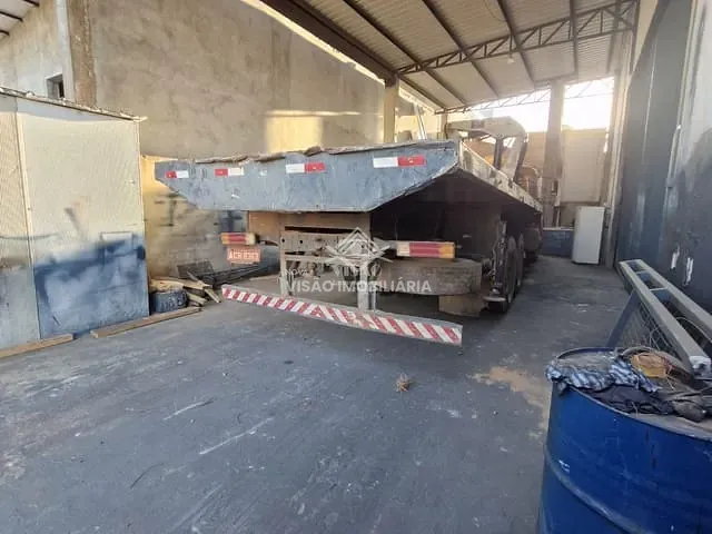 Galpão / Barracão com 480m², para alugar, no bairro Jardim Viena em Sinop