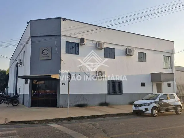 Galpão / Barracão com 480m², para alugar, no bairro Jardim Viena em Sinop