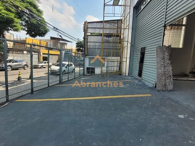 Galpão / Barracão para alugar, no bairro Vila Leopoldina em São Paulo