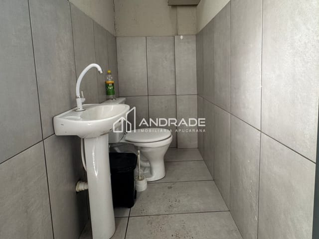 Galpão / Barracão com 540m², para alugar, no bairro Nucleo Habitacional Adriano Correia em Apucarana