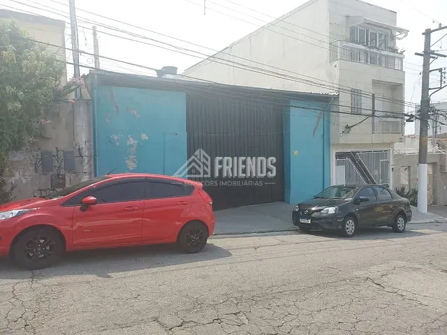 Galpão / Barracão com 250m², para alugar, no bairro Vila Ivg em São Paulo