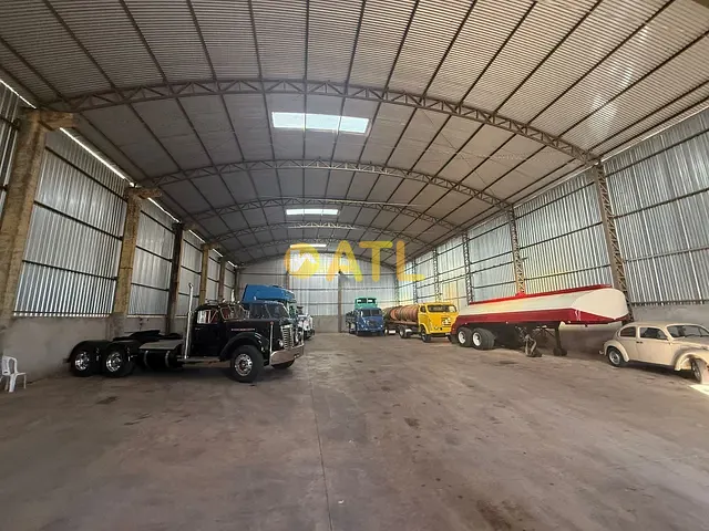 Galpão / Barracão com 700m², para alugar, no bairro Distrito Industrial Doutor Hélio Silva em Ourinhos