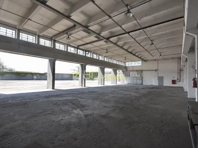 Galpão / Barracão com 3700m², para alugar, no bairro Jaguaré em São Paulo