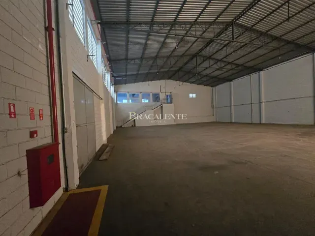 Galpão / Barracão com 812m², à venda ou para alugar, no bairro Joapiranga em Valinhos