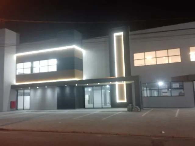 Galpão / Barracão com 811m², para alugar, no bairro Fazenda Rodeio em Mogi das Cruzes
