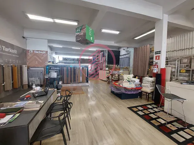Galpão / Barracão com 719m², para alugar, no bairro Centro em Osasco