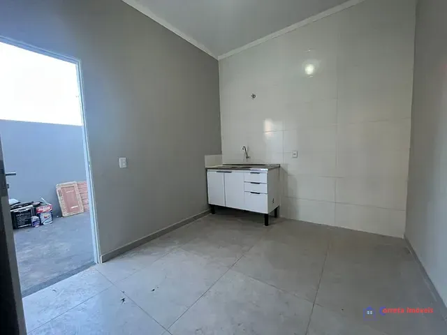 Galpão / Barracão com 150m², para alugar, no bairro Santos Dumont em Três Lagoas
