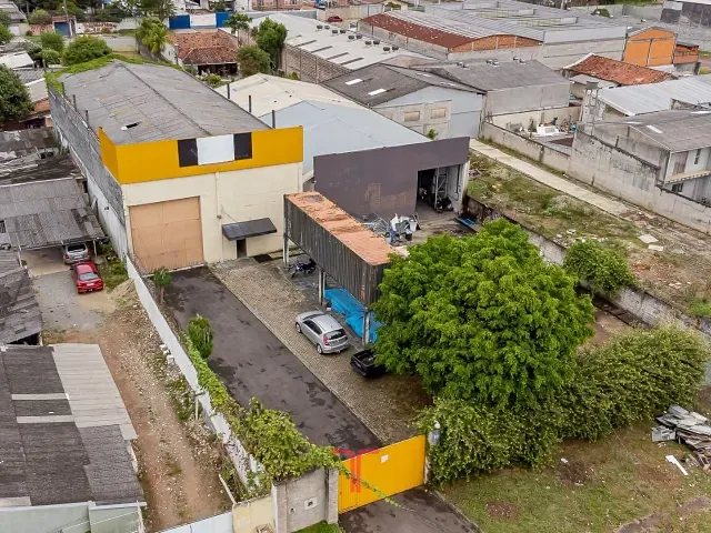 Galpão / Barracão com 1396m², à venda, no bairro Boqueirão em Curitiba