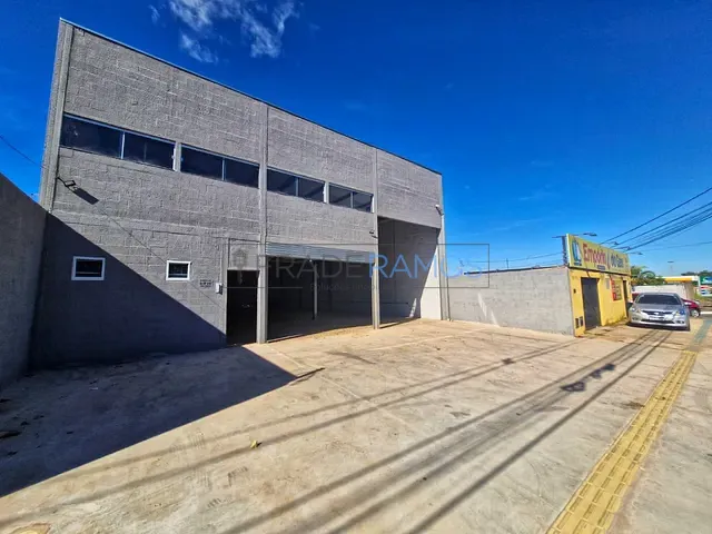 Galpão / Barracão com 294m², para alugar, no bairro Vila Maria em Aparecida de Goiânia