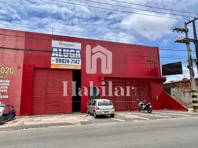 Galpão / Barracão com 900m², para alugar, no bairro Santos Dumont em Aracaju